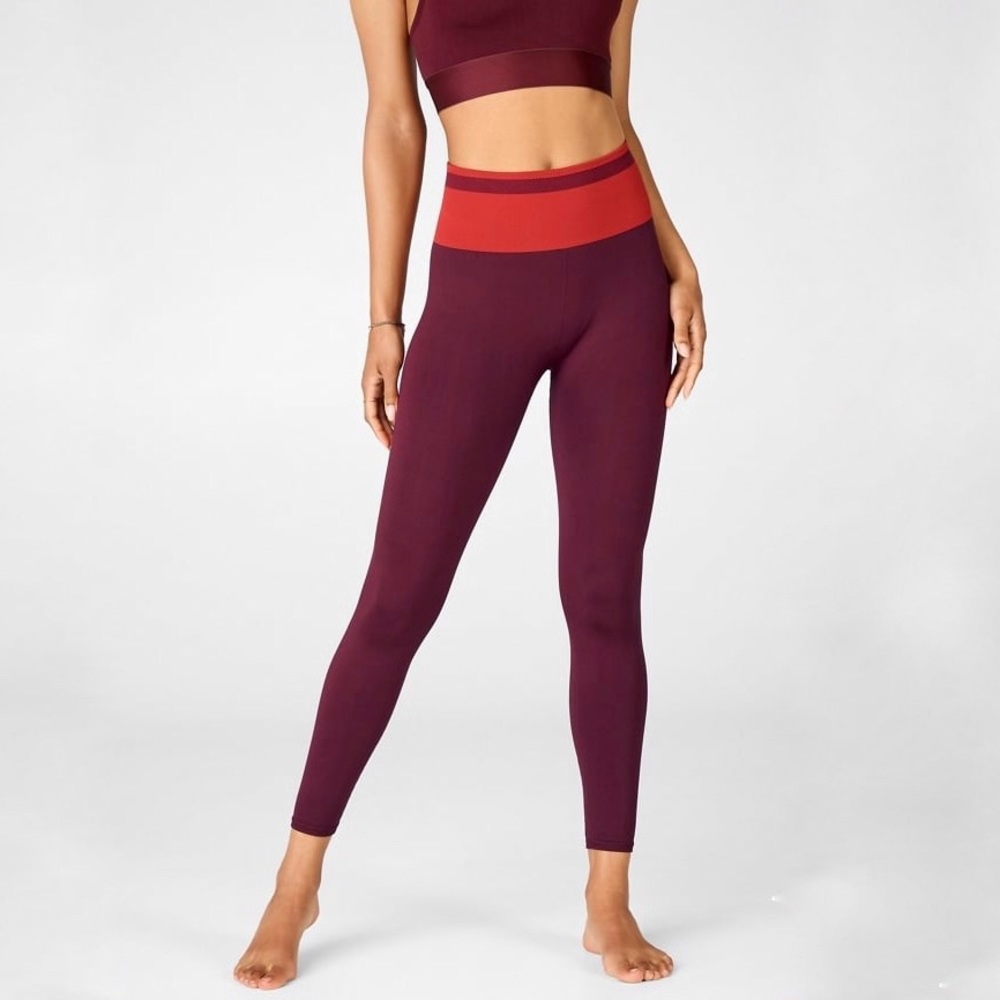 Fabletics |‎ High-Waisted Seamless Stripe 7/8 Leggings Size L